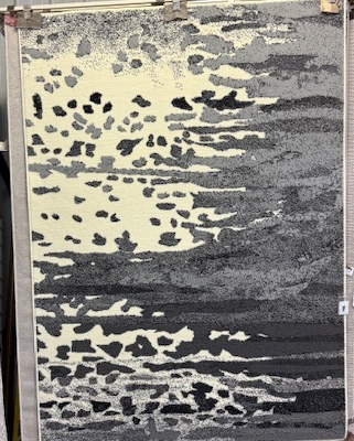Faira Grey White Rug 5x8