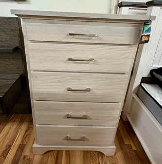 Ombre 5 Drawer Chest with Full Glides c- Ivory