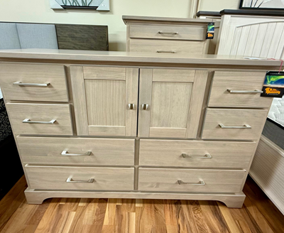 Ombre Dresser with 8 Drawers & 2 Doors with full extention Glides c- Ivory