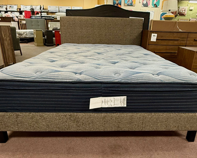 Queen Breeze Platform Bed with Ennis Headboard in 809 Java