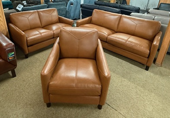 3 Piece Set - Sofa, Love & Accent Chair Yordale Top Grain Leather c- Cognac