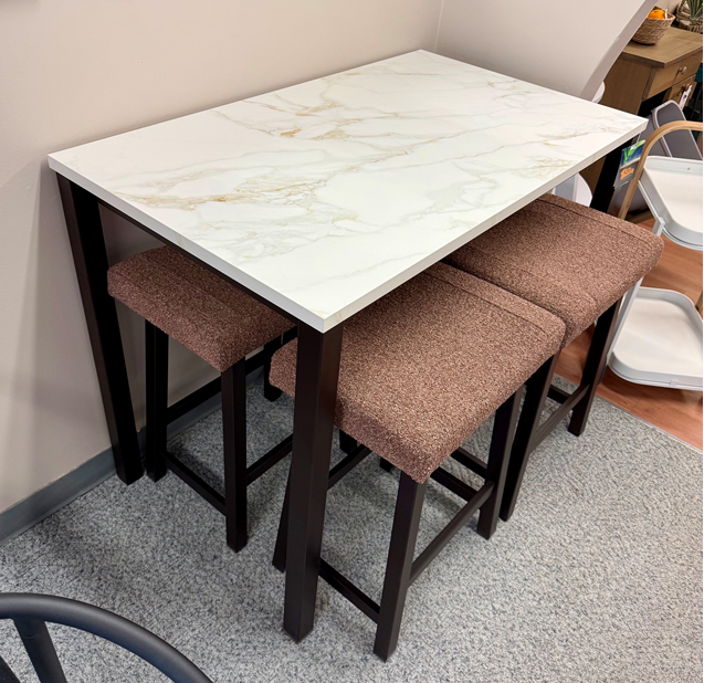 Harrison 36" Pub Table & 4 Miller Stools in Oxidado/Orchid/Calacatta
