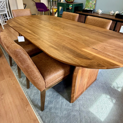 Domingo Dining Table & 6 Stili Chairs in Tan
